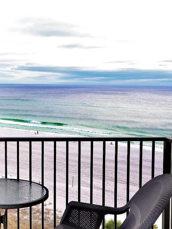 Beach Front Condo, King Size Bed, Sleeps 4 Panama City Beach Aparthotel