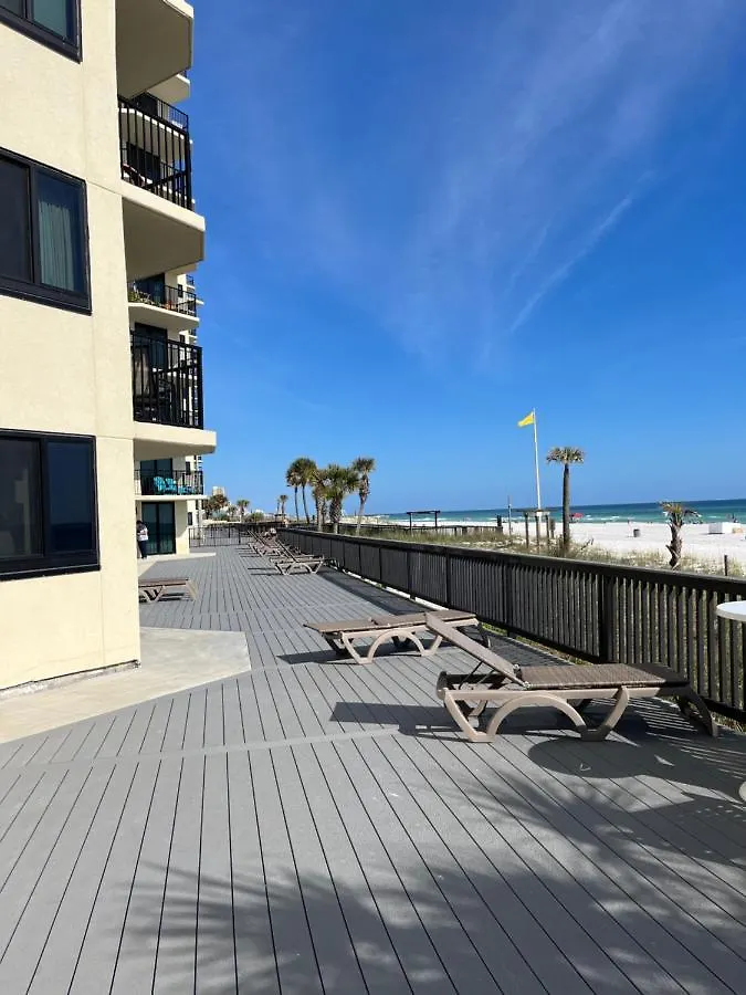 Aparthotel Beach Front Condo, King Size Bed, Sleeps 4 Panama Stadt