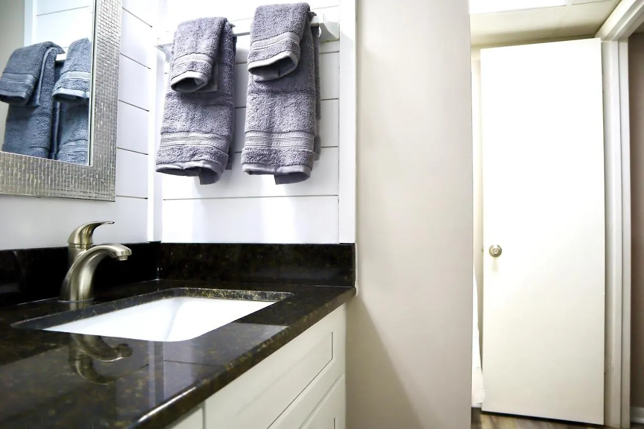 Beach Front Condo, King Size Bed, Sleeps 4 Panama Stadt 0*,